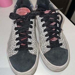 p448 Thea Platform Sneakers